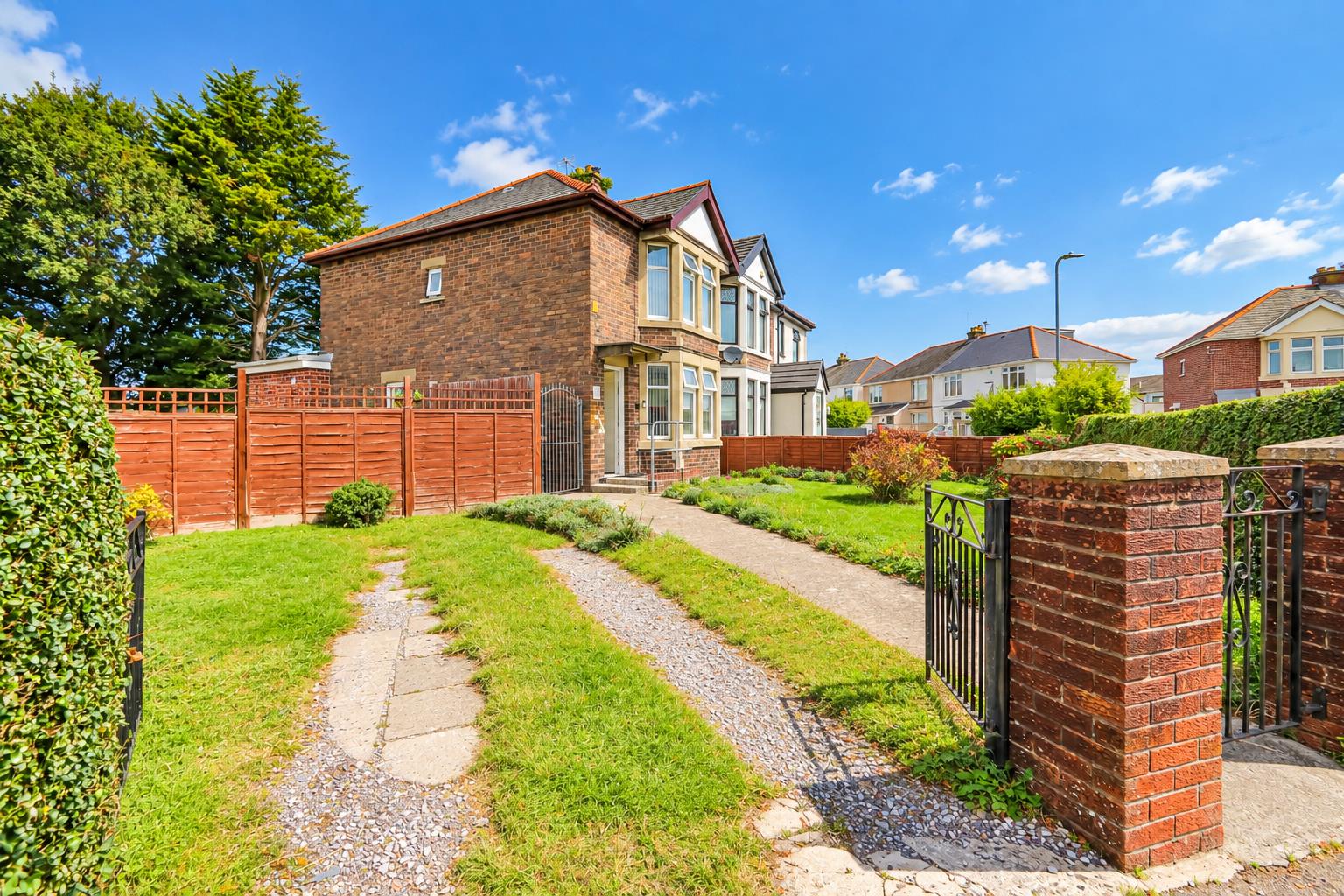 Winston Road, Barry — photograph 9